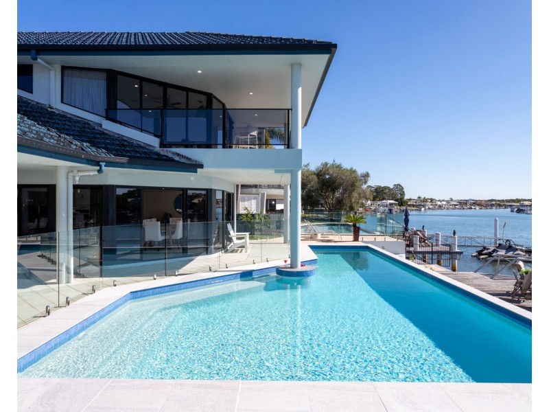 6/1 Raptor Place, Pelican Waters QLD 4551