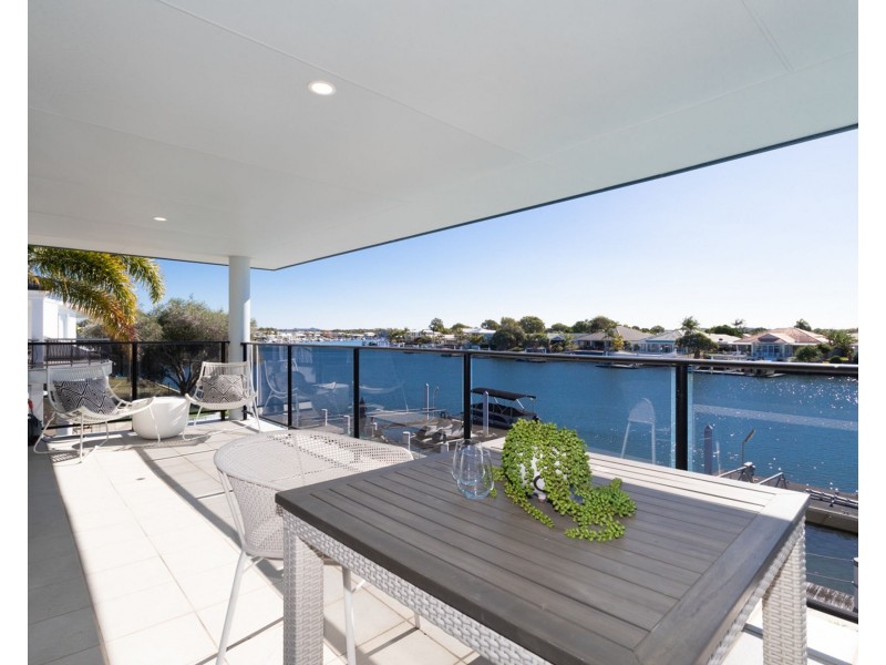 6/1 Raptor Place, Pelican Waters QLD 4551