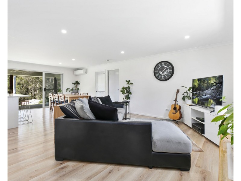 149 Lawson Road, Jones Hill QLD 4570