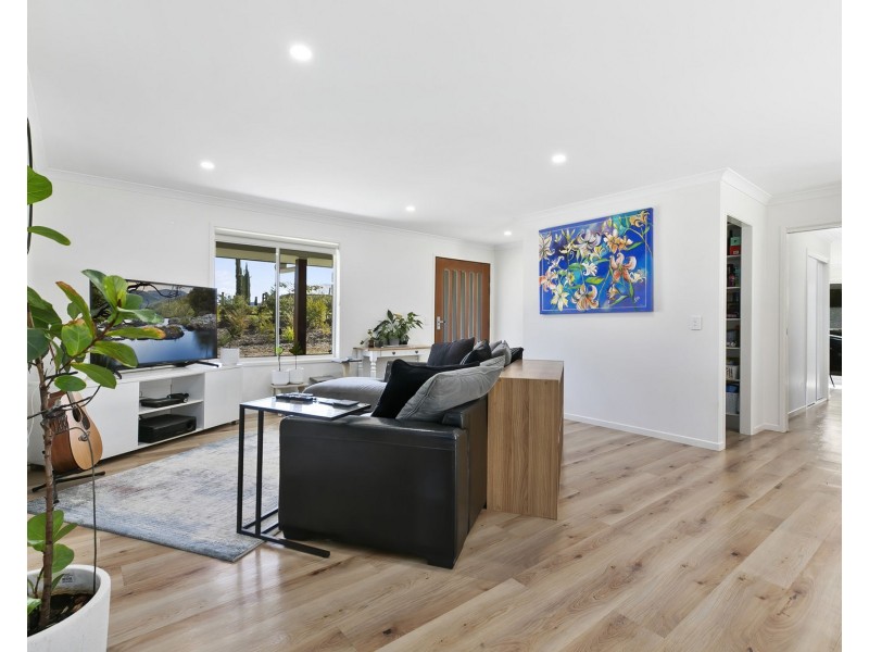 149 Lawson Road, Jones Hill QLD 4570