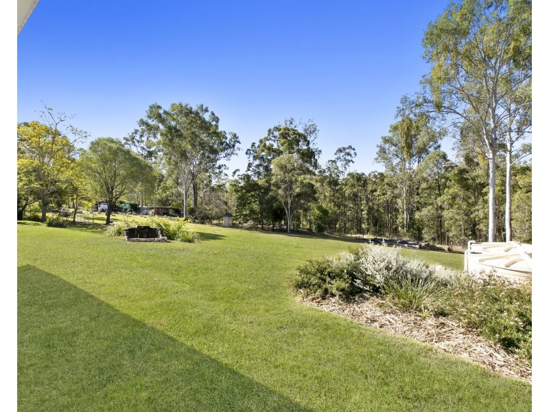 149 Lawson Road, Jones Hill QLD 4570