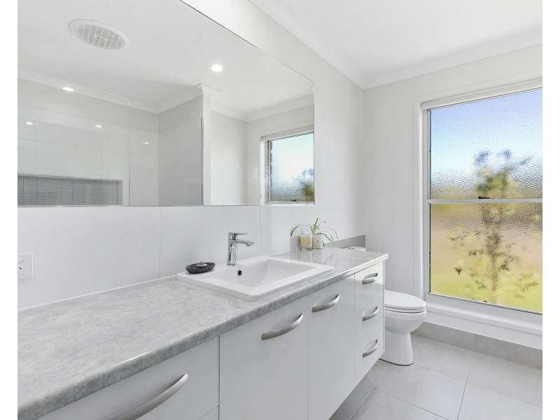 149 Lawson Road, Jones Hill QLD 4570