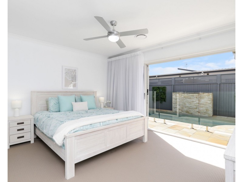 17 Amber Drive, Caloundra West QLD 4551