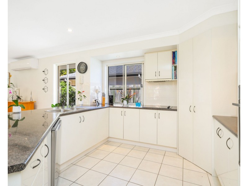 2 Tibrogargan Place, Pelican Waters QLD 4551