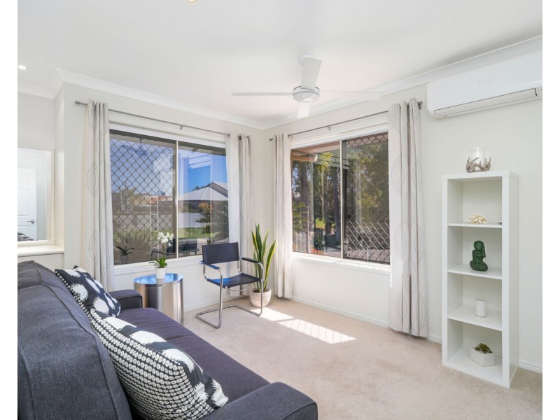 2 Tibrogargan Place, Pelican Waters QLD 4551