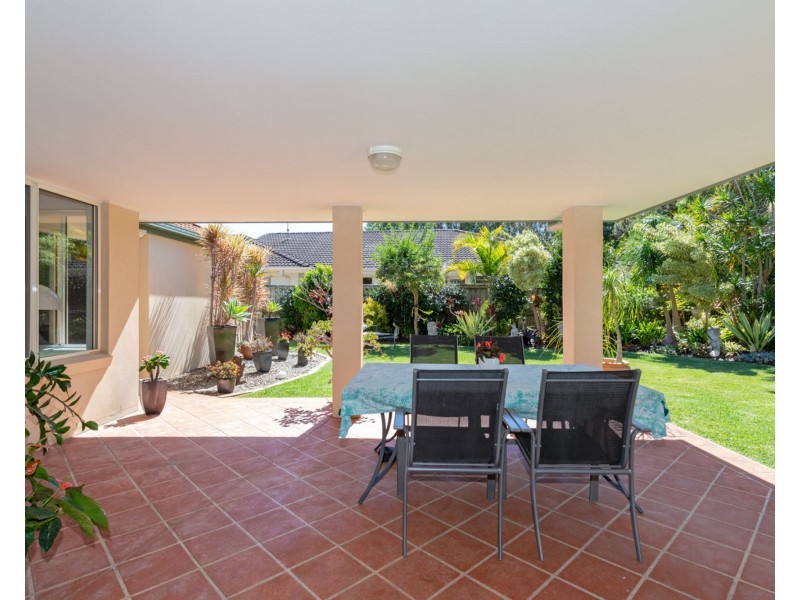 2 Tibrogargan Place, Pelican Waters QLD 4551
