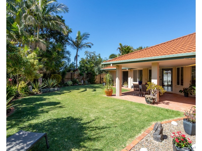 2 Tibrogargan Place, Pelican Waters QLD 4551