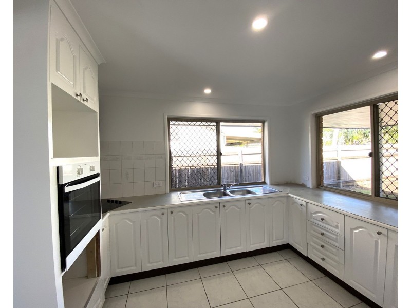 14 Marana Street, Warana QLD 4575