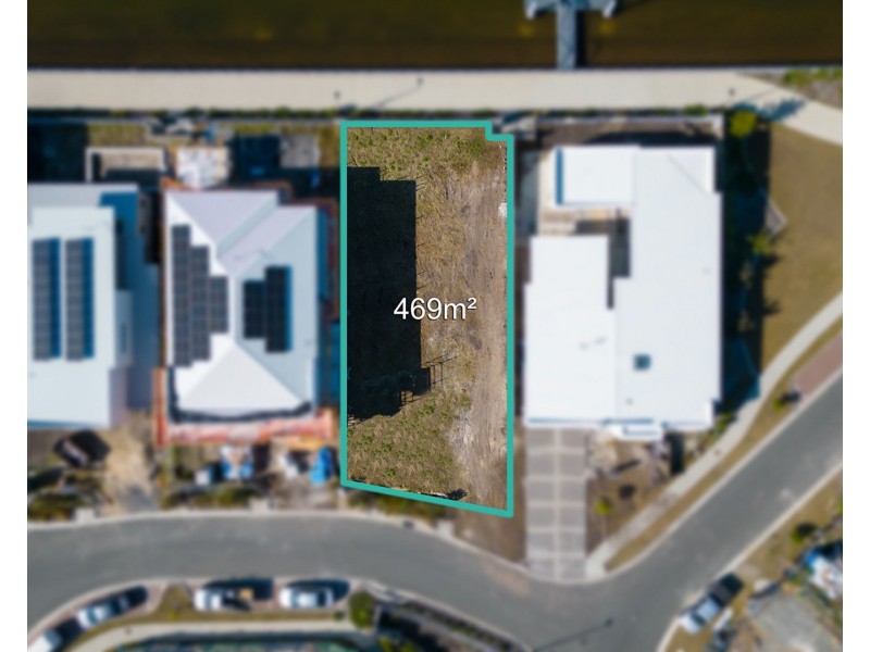 4 Seamount Court, Pelican Waters QLD 4551