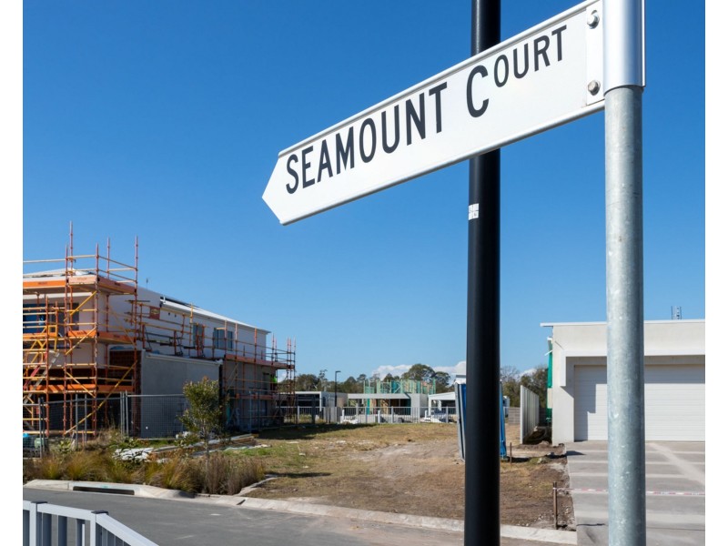 4 Seamount Court, Pelican Waters QLD 4551