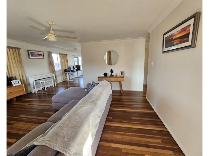 17 Lentara Street, Mooloolaba QLD 4557