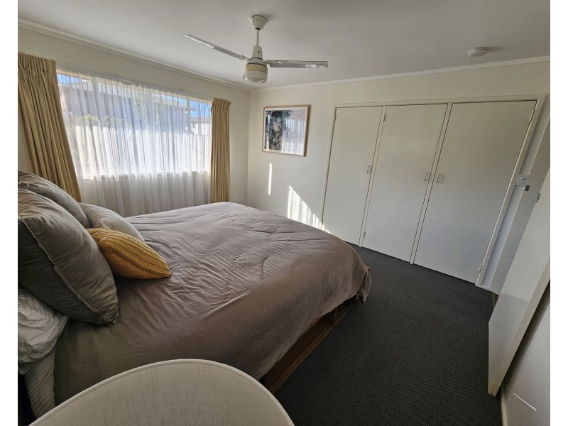 17 Lentara Street, Mooloolaba QLD 4557