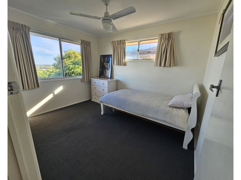 17 Lentara Street, Mooloolaba QLD 4557