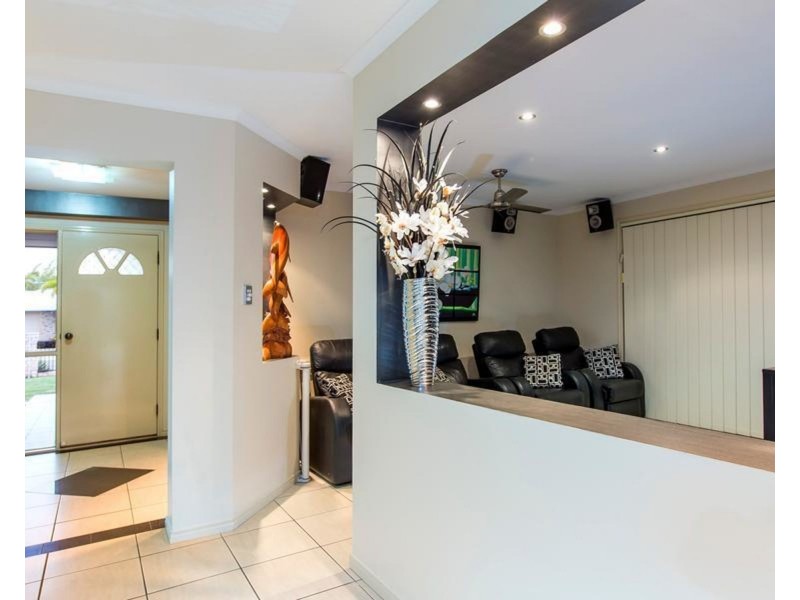 5 Maloney Place, Pelican Waters QLD 4551