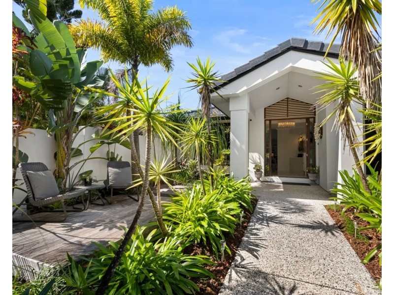 17 Mountain Ash Drive, Mountain Creek QLD 4557