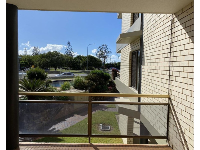 4/112 Alexandra Parade, Alexandra Headland QLD 4572