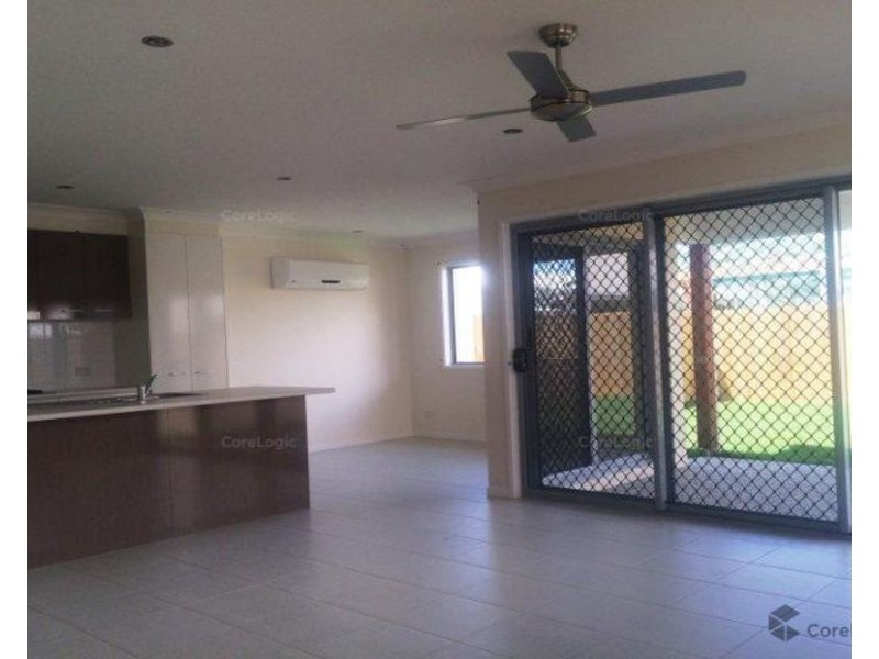 1/14 Promonotory Street, Birtinya QLD 4575