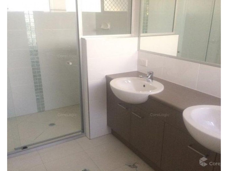1/14 Promonotory Street, Birtinya QLD 4575