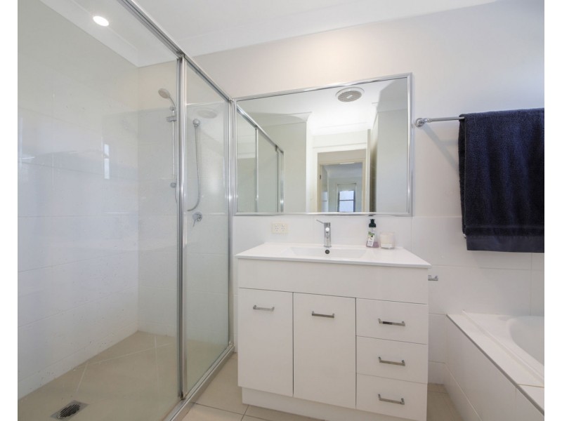 46/17 Greensboro Place, Little Mountain QLD 4551