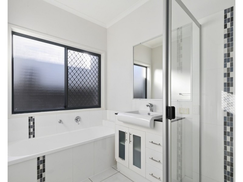 50 Northcote Crescent, Caloundra West QLD 4551