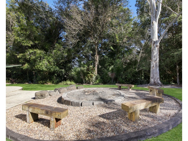 1 Whipbird Place, Glenview QLD 4553