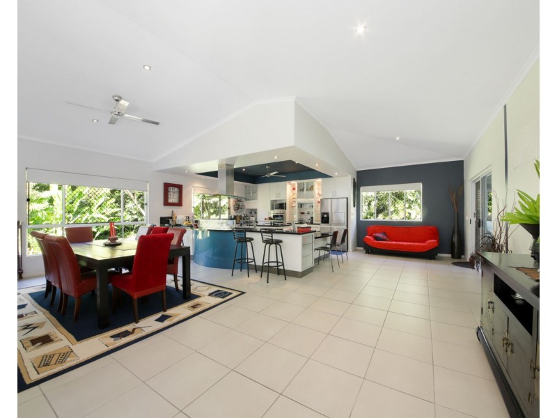 1 Whipbird Place, Glenview QLD 4553