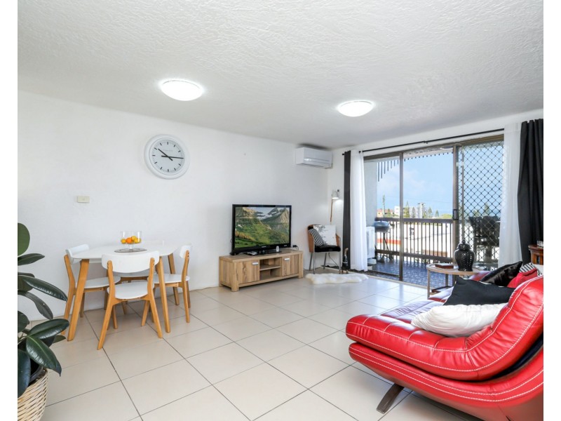 6/3 Sykes Avenue, Kings Beach QLD 4551