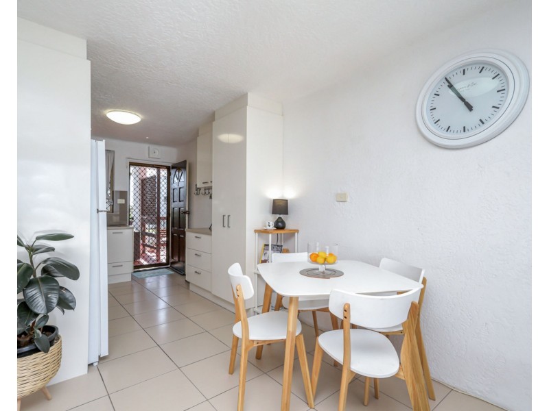 6/3 Sykes Avenue, Kings Beach QLD 4551