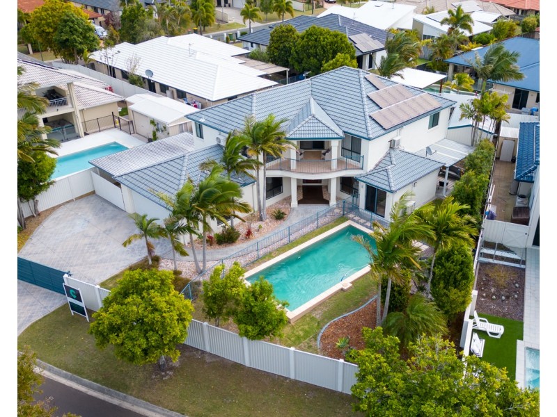 48 Kalowendha Avenue, Pelican Waters QLD 4551