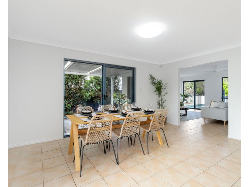 48 Kalowendha Avenue, Pelican Waters QLD 4551