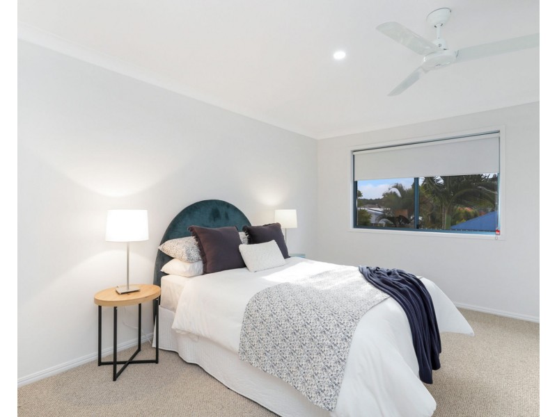 48 Kalowendha Avenue, Pelican Waters QLD 4551