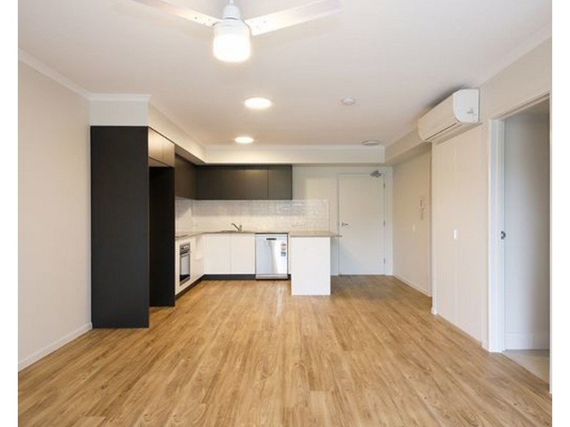 304/14 Maud Street, Nambour QLD 4560