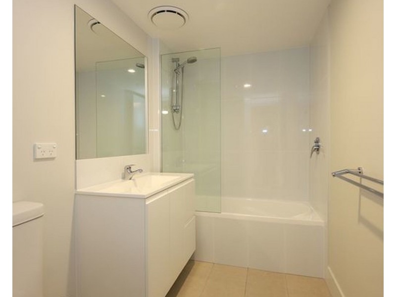 304/14 Maud Street, Nambour QLD 4560