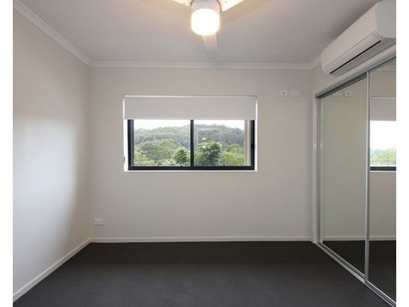 304/14 Maud Street, Nambour QLD 4560