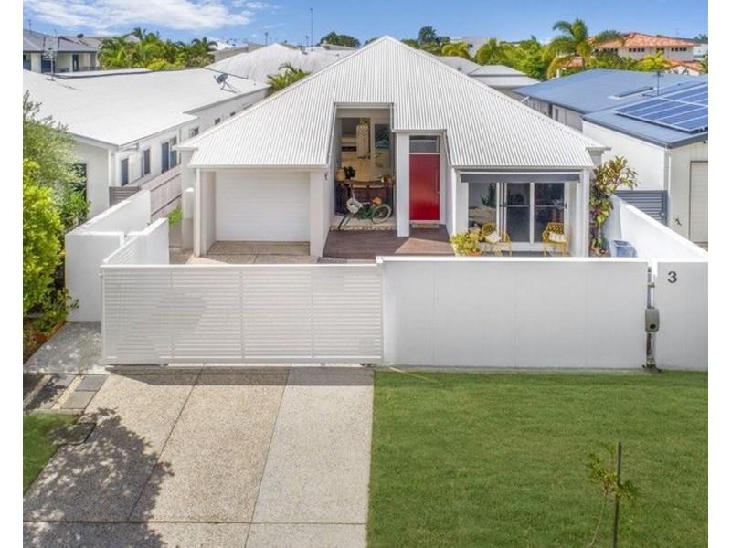 3 Zante Lane, Kawana Island QLD 4575