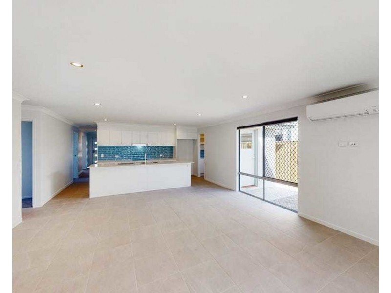 4 Peace Street, Palmview QLD 4553