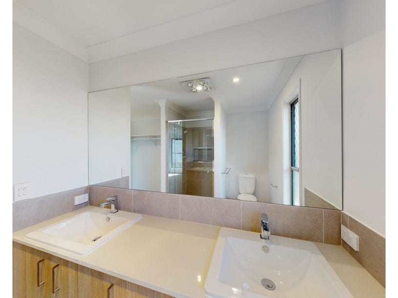 4 Peace Street, Palmview QLD 4553