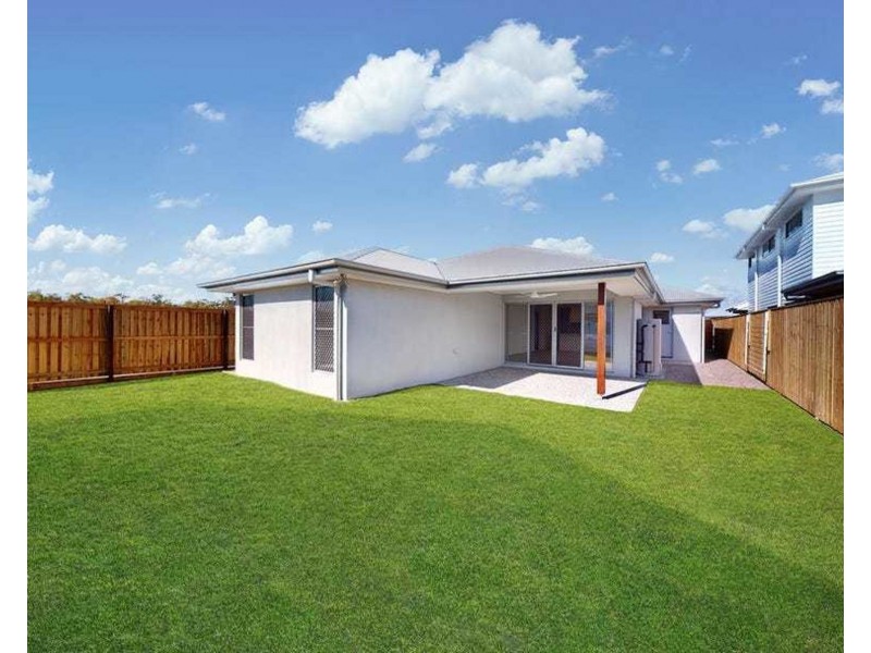 4 Peace Street, Palmview QLD 4553