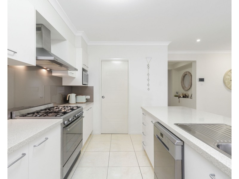 7 Sylvie Street, Pelican Waters QLD 4551