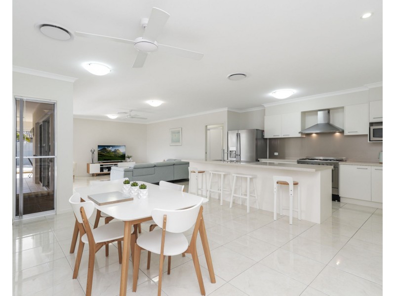 7 Sylvie Street, Pelican Waters QLD 4551