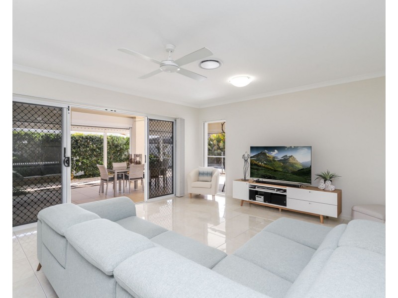7 Sylvie Street, Pelican Waters QLD 4551