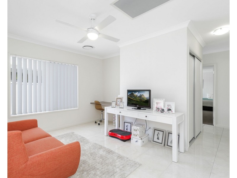 7 Sylvie Street, Pelican Waters QLD 4551