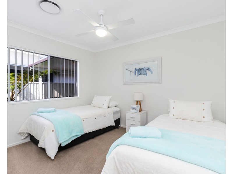 7 Sylvie Street, Pelican Waters QLD 4551