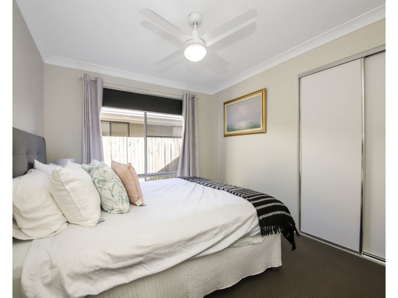 17 Apple Crescent, Caloundra West QLD 4551