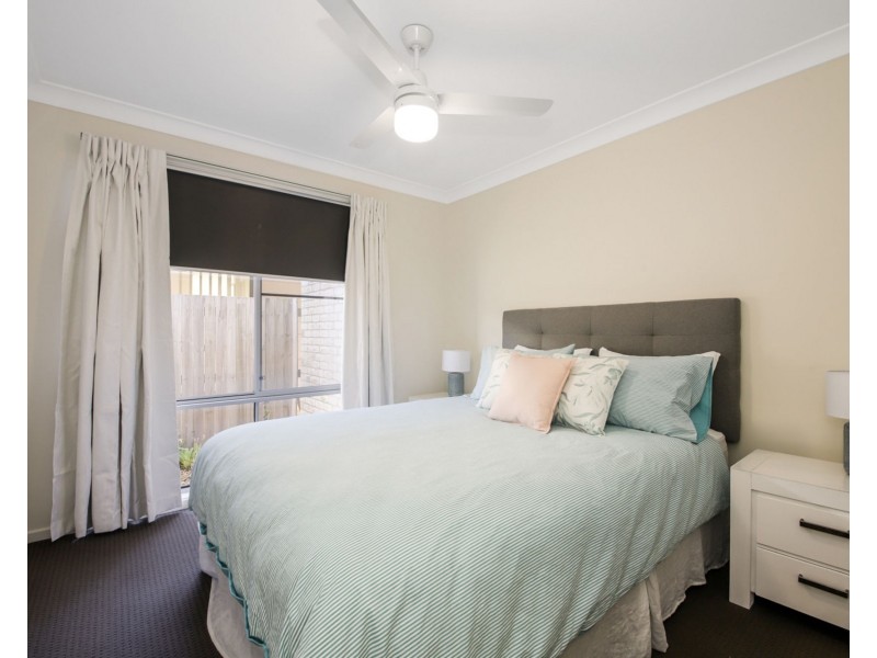 17 Apple Crescent, Caloundra West QLD 4551