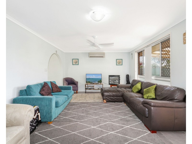 62 Lapoinya Crescent, Warana QLD 4575