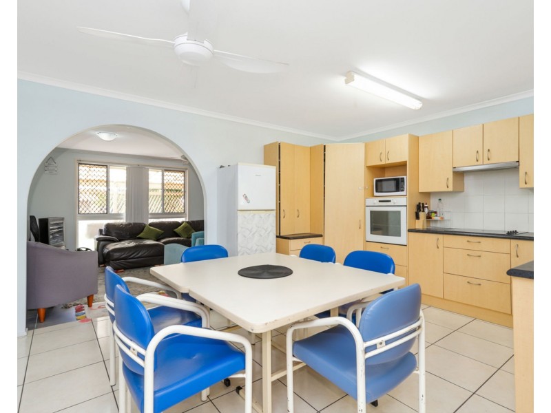 62 Lapoinya Crescent, Warana QLD 4575