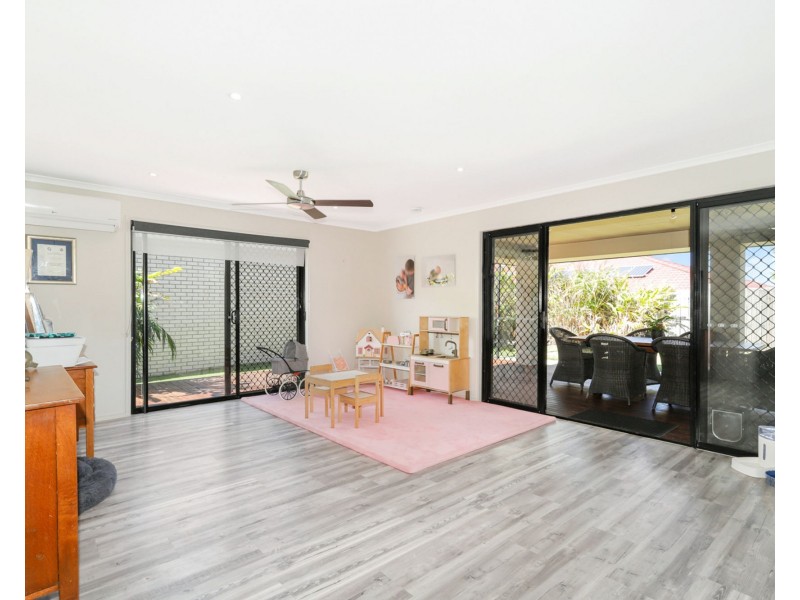 57 O’Reilly Drive, Caloundra West QLD 4551