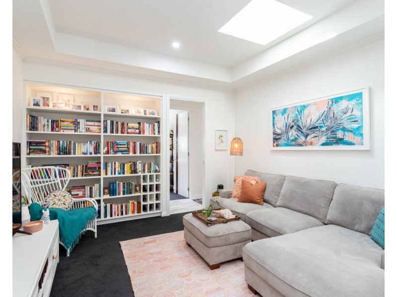 11 Sydney Avenue, Pelican Waters QLD 4551