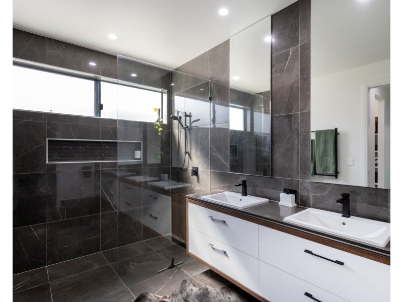11 Sydney Avenue, Pelican Waters QLD 4551